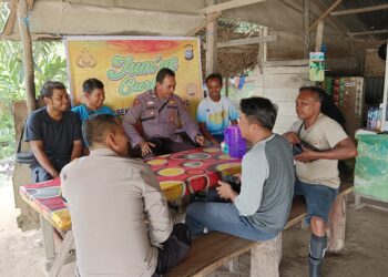 Polsek Pangkalan Lesung Ajak Warga Jaga Kamtibmas Lewat Program Jum’at Curhat