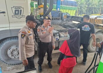Polsek Pangkalan Kerinci Patroli di Mandiri Swalayan dan SPBU, Situasi Kondusif