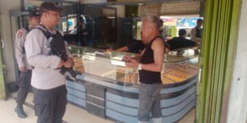 Polsek Ukui Gelar Patroli Obvit, Antisipasi Kejahatan C3 di Pusat Transaksi Warga