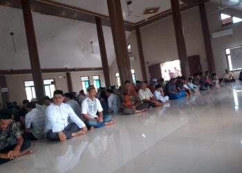Warga Meuria Mengadakan Peringatan Maulid Nabi Muhammad SAW Dengan Penuh Khidmat