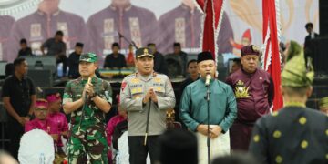 Kapolda Riau Hadiri Pengukuhan 654 Dubalang Batang Kuantan Singingi