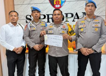 “Jawab Tuduhan TikTok, Polres Kampar Gelar Tes Urine Mendadak Buktikan Personel Bersih Narkoba!”