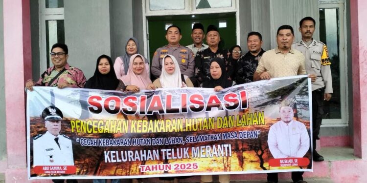 Sosialisasi Pencegahan Karhutla kepada Warga Teluk Meranti Pelalawan