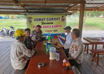 Jumat Curhat di Kuala Kampar, Polisi Bahas Karhutla hingga Kenakalan Remaja