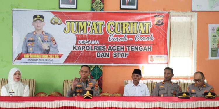 Jumat Curhat, Kapolres Aceh Tengah Ajak Warga Pucuk Deku Tingkatkan Pengawasan anak Dan Tertib Berlalu Lintas