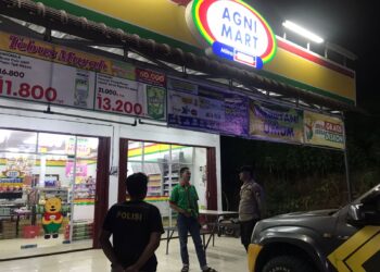 Polsek Kerumutan Gelar Patroli Blue Light dan Antisipasi Kejahatan C3 di Objek Vital dan Pusat Keramaian