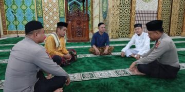 Polsek Pangkalan Kuras Gelar Shalat Subuh Berjamaah untuk Ciptakan Harkamtibmas Kondusif