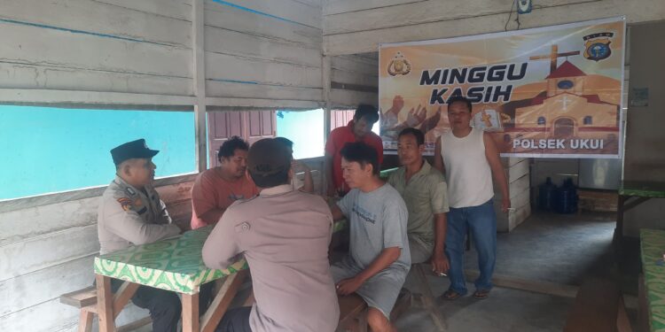 Polsek Ukui Gelar Minggu Kasih, Tampung Aspirasi Warga Soal Karhutla hingga Nongkrong Larut Malam