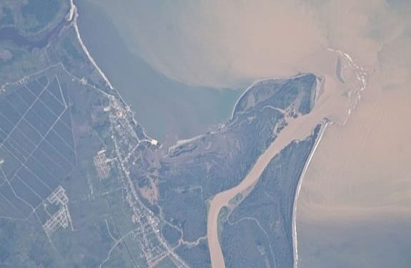 BMKG, Ahad 19 Oktober 2025: Hujan Ringan Pagi Hari, Berawan Tebal Sore Hingga Malam 