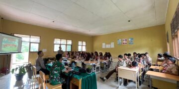 Tumbuhkan Kesadaran, Satgas TMMD Ke 126 Berikan Penyuluhan Hukum Dan Kamtibmas