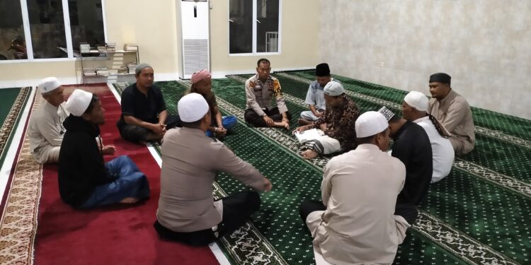 Melalui Subuh Harmoni, Polsek Pangkalan Lesung Sampaikan Himbauan Kamtibmas ke Masyarakat