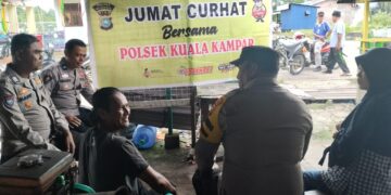 Polsek Kuala Kampar Gelar Jumat Curhat untuk Sosialisasi Kamtibmas dan Pelayanan Publik