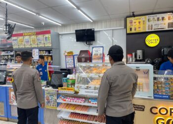 Polsek Pangkalan Kuras Gelar Patroli Blue Light Antisipasi Premanisme dan Kejahatan C3