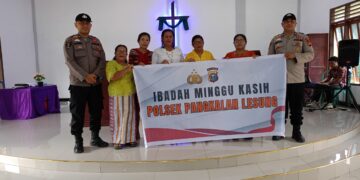 Polsek Pangkalan Lesung Hadir di Ibadah Minggu Kasih, Ajak Warga Jaga Kamtibmas