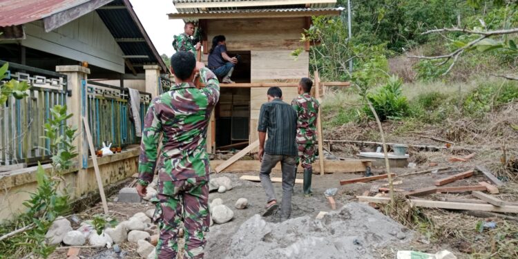 TMMD Ke-126, Satgas Percepat Pembangunan MCK Di Kampung Arul Gele