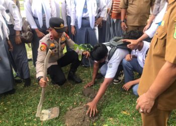 Polsek Kerumutan Edukasi Siswa SMK Negeri 1 Tentang Green Policing