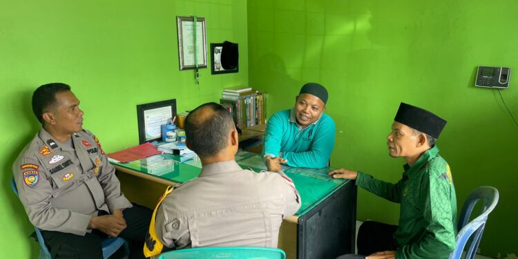 Polsek Pangkalan Kuras Sambangi Tokoh Agama untuk Perkuat Harkamtibmas