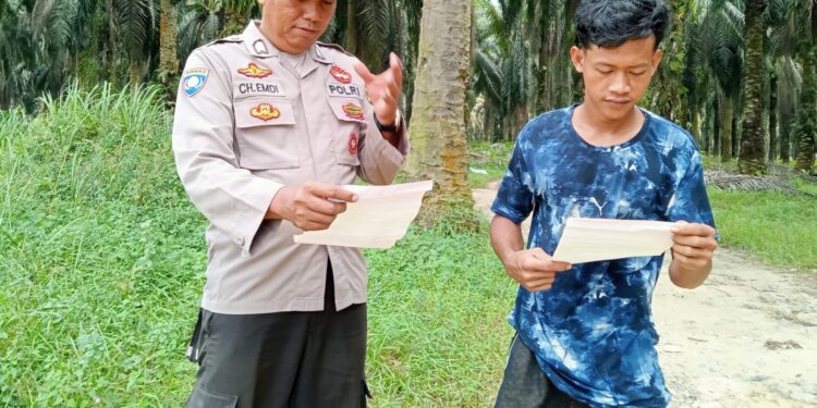 Polsek Kerumutan Intensifkan Patroli Karhutla, Sosialisasikan Larangan Buka Lahan dengan Membakar