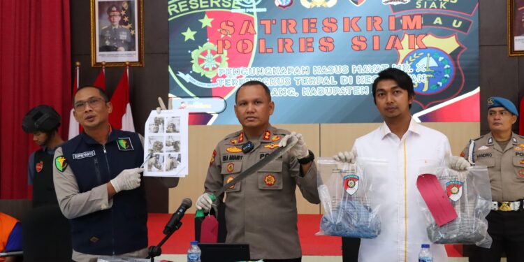 Konferensi Pers Polres Siak Tangkap Pembunuh di Tualang dalam Waktu 1×24 Jam Dipicu Masalah Hotspot WiFi