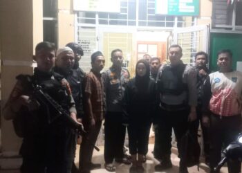 Tingkatkan Keamanan Lingkungan, Bhabinkamtibmas Polsek Langsa Barat Bentuk Tim Anti Bandit di Gampong Paya Bujok Seulemak