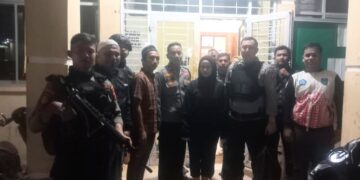 Tingkatkan Keamanan Lingkungan, Bhabinkamtibmas Polsek Langsa Barat Bentuk Tim Anti Bandit di Gampong Paya Bujok Seulemak