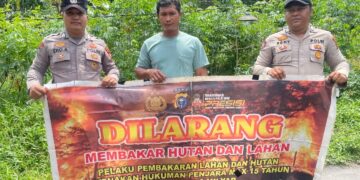 Sosialisasi Maklumat Kapolda Riau Cegah Karhutla ke Warga Kuala Kampar