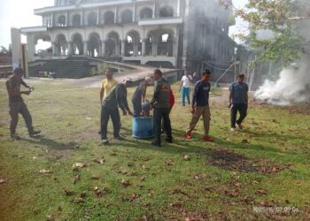 Satpol PP-WH Aceh Singkil Gelar Gotong Royong, Pentingnya Pengelolaan Sampah Ramah Lingkungan