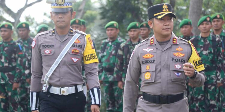 Kapolres Kuantan Singingi Pimpin Apel Gelar Pasukan Operasi Zebra Lancang Kuning 2025