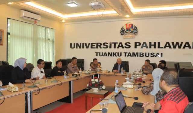 “Green Policing ‘Goes to Campus’, Karo Rena Polda Riau ‘Sapa’ Civitas Akademika Universitas Pahlawan!”