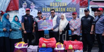 Wagub Aceh Serahkan Buffer Stock Kebencanaan Untuk Kabupaten Aceh Tengah