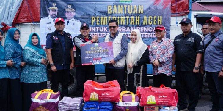 Wagub Aceh Serahkan Buffer Stock Kebencanaan Untuk Kabupaten Aceh Tengah