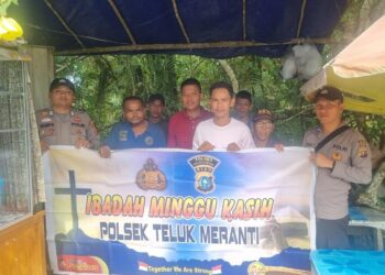 Polsek Teluk Meranti Gelar “Minggu Kasih”, Jemaat Sampaikan Keluhan Banjir dan Keamanan Lalu Lintas