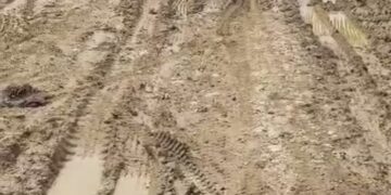 Jalan Seperti Sawah Dan Sulit Keluarkan Hasil Tani, Masyarakat Serimulya Penaron Tuntut Jalan Diperbaiki