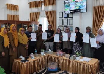 Mendukung Makanan Sehat Dan Higeinis, Para Pihak Kantin Teken MoU Bersama SMP Negeri 1 Takengon
