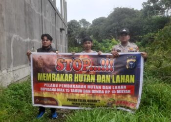 Cegah Karhutla, Polsek Teluk Meranti Sebar Maklumat Kapolda Riau dan Gelar Binluh di Kawasan Rawan
