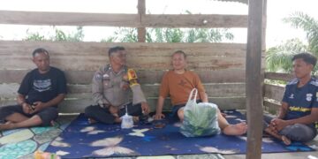 Bhabinkamtibmas Langgam Gelar Silaturahmi, Ajak Warga Bijak Bermedia Sosial dan Jaga Kamtibmas