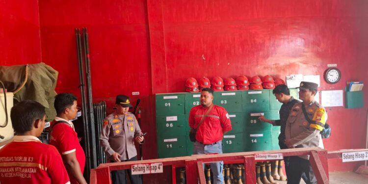 Polsek Pangkalan Lesung Cek Kesiapan Alat Pemadam PT Musim Mas, Pastikan Fungsi dan Kelayakan Sarpras