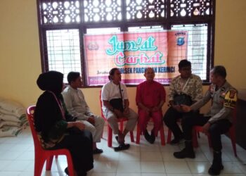 Polsek Pangkalan Kerinci Gelar “Jumat Curhat”, Bahas Siskamling dan Kenakalan Remaja