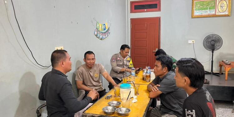 Polres Kuansing Gelar Kegiatan Jum’at Curhat di Desa Muara Langsat