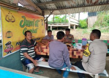 Polsek Kerumutan Gelar Jumat Curhat, Serap Aspirasi Masyarakat soal Kamtibmas dan Pelayanan Publik