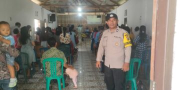 Polisi Gelar Ibadah Minggu Kasih di Gereja Langgam