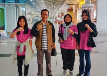 Keberangkatan Para Atlit Tenis Meja SMPN 04, Putri Mantan Atlet Senior Andi Ilham Pegawai Rutan Narkotika Kelas IIB Rumbai