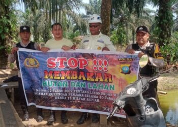 Cegah Karhutla, Polsek Ukui Gelar Patroli dan Himbauan ke Warga Rawan Kebakaran