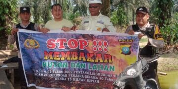 Cegah Karhutla, Polsek Ukui Gelar Patroli dan Himbauan ke Warga Rawan Kebakaran