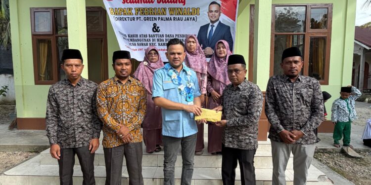 Air Mata Syukur di MDTA Dusun Tanjung: Pebriyan Wnaldi Bangun Toilet dan Bayarkan Gaji Guru yang Lama Tertunda