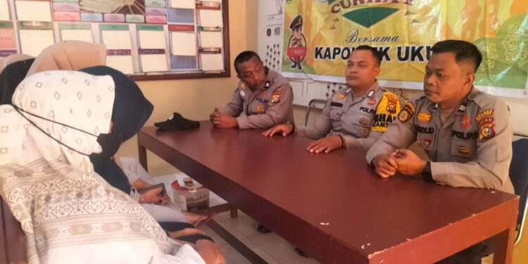 Polsek Ukui Gelar Jum’at Curhat, Warga Sampaikan Isu Karhutla hingga Nongkrong Remaja