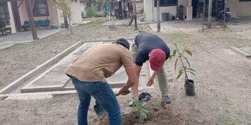 Dukung Program Kapolda Riau, Polsek Pangkalan Kerinci Lakukan Penanaman Bibit Pohon