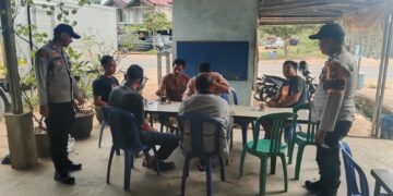 Polsek Ukui Gelar Patroli dan Edukasi Kamtibmas untuk Ciptakan Wilayah Kondusif