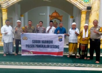 Polsek Pangkalan Lesung Sampaikan Himbauan Kamtibmas dalam Kegiatan Subuh Harmoni