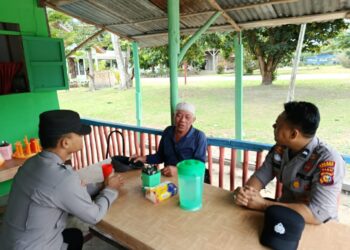 Polisi Sambangi Tokoh Masyarakat di Sorek Satu, Ajak Warga Jaga Kamtibmas